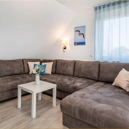 Appartement Sonneninsel Haus Abendrot Obergeschoss Loddin